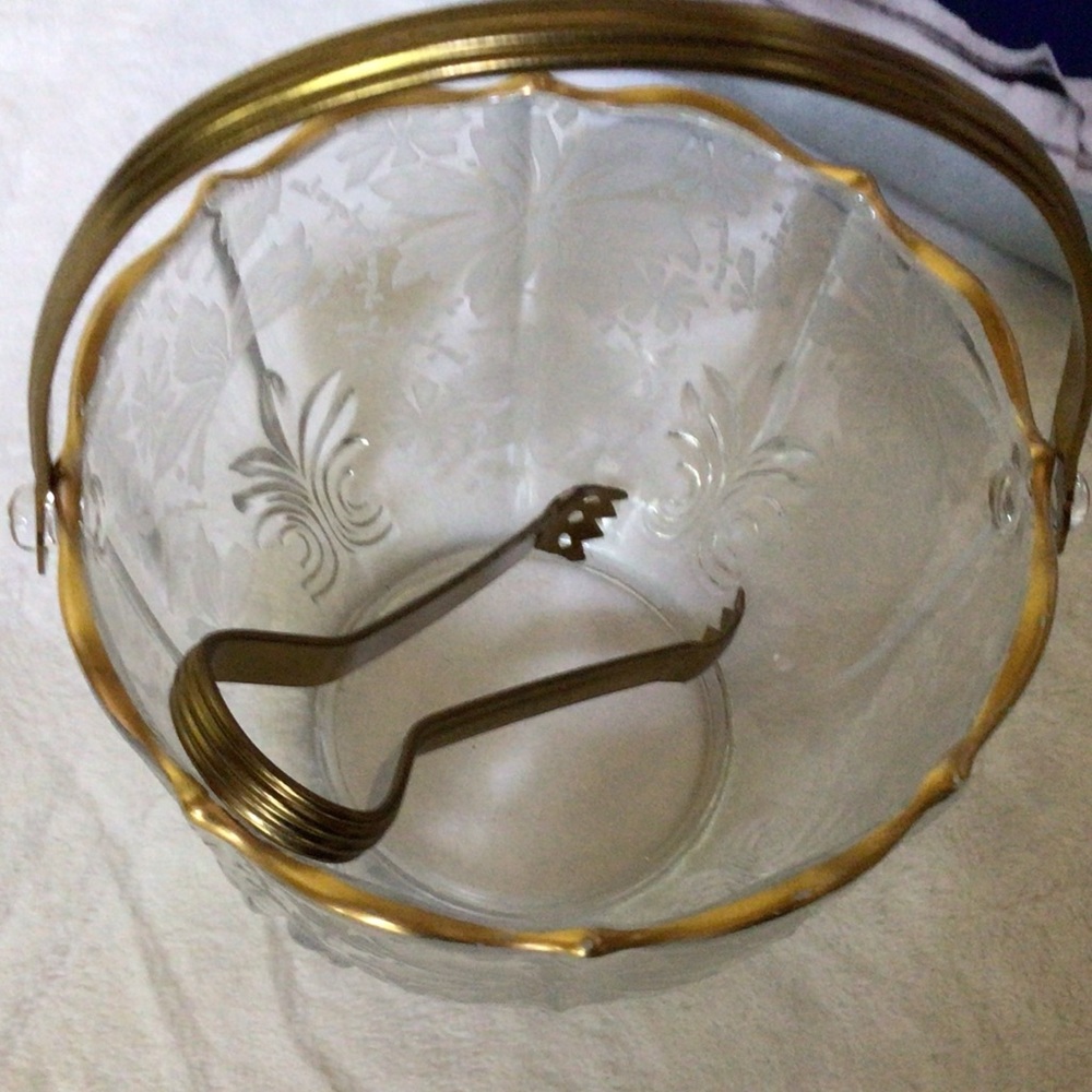 VTG FOSTORIA BAROQUE ETCHED GLASS ICE BUCKET WITH HANDLE &TONGS - Picture 7 of 11